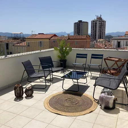 La Via And Terrace Maison d'hôtes Olbia