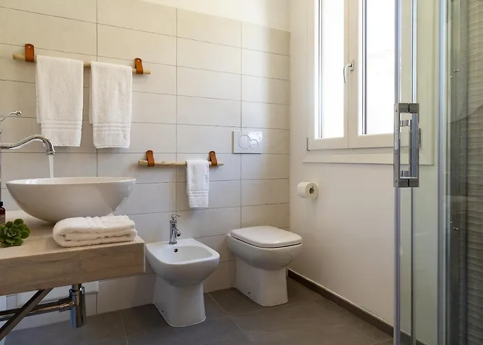 La Via And Terrace Maison d'hôtes 3*