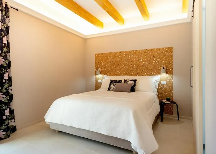 La Via And Terrace 3*