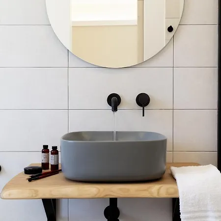 La Via And Terrace Casa de hóspedes 3*